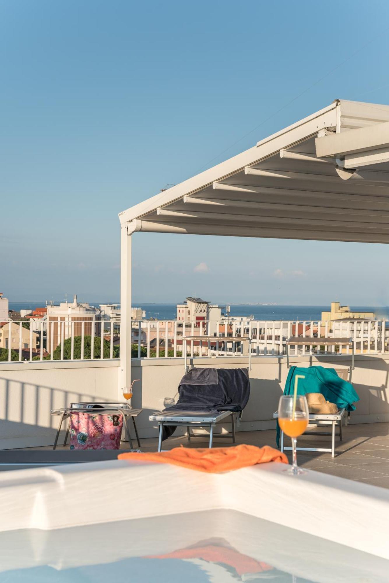 Appartamenti Torre Bianca Λινιάνο Σαμπιαντόρο Εξωτερικό φωτογραφία