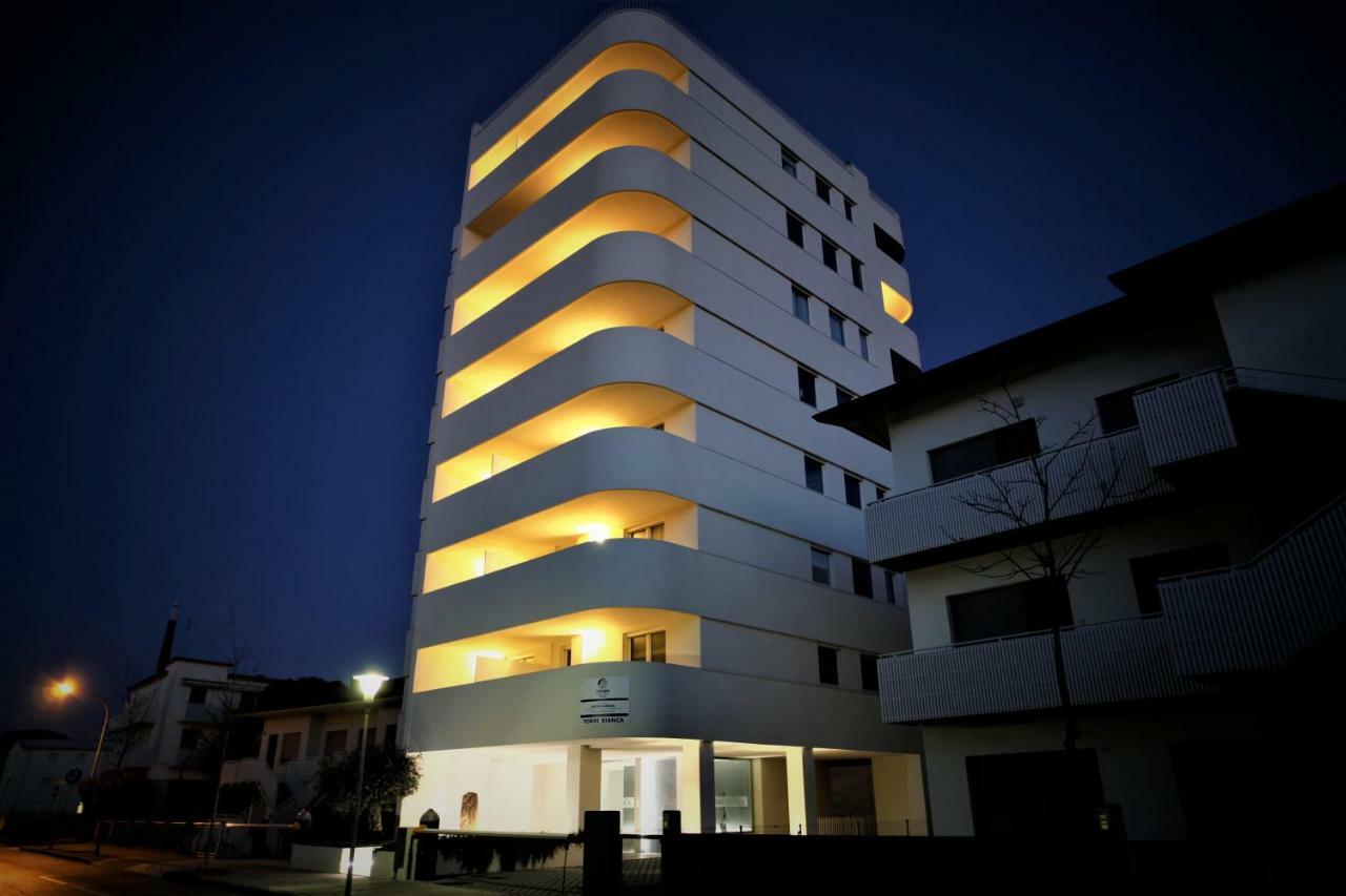 Appartamenti Torre Bianca Λινιάνο Σαμπιαντόρο Εξωτερικό φωτογραφία